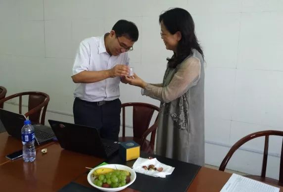 http://mmbiz.qpic.cn/mmbiz_jpg/akhDib68GBfWgXKX2WpCoWp4SXsWHLDCQ4mkO6cW6zumicpq9Uuic97wUKrz0CJfzEiboWN78KaoTribFUIuSbTmCJg/640?wx_fmt=jpeg&wxfrom=5&wx_lazy=1